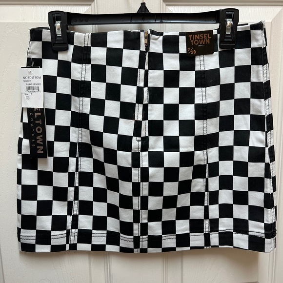 🏁 NWT! Checker Miniskirt - Picture 2 of 5
